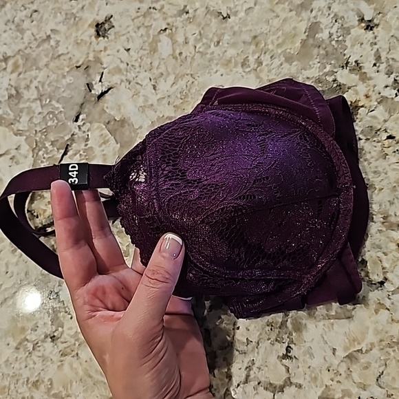 Venus 34D Bra! New with Tags - Picture 5 of 5